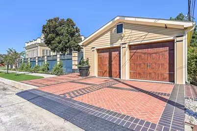 1227 Ball, Galveston, TX 77550 - Photo 43