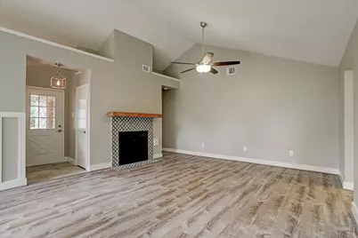 22 W Mistybreeze Circle, Shenandoah, TX 77381 - Photo 11