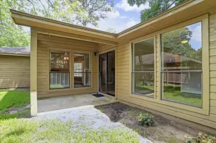 22 W Mistybreeze Cir, Shenandoah, TX 77381 - Photo 15