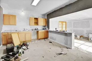 531 Circle Dr, La Porte, TX 77571 - Photo 9