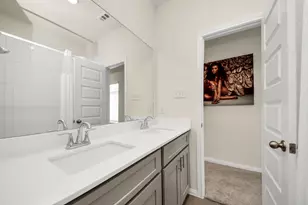 14967 Eagle Feather Dr, Houston, TX 77090 - Photo 25