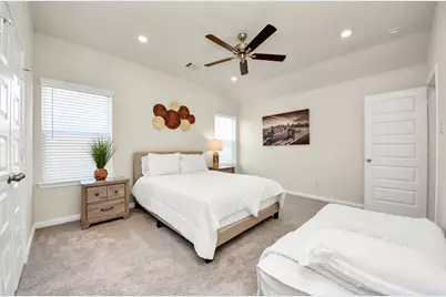 14967 Eagle Feather Drive, Houston, TX 77090 - Photo 29