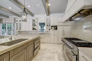 5610 Lynbrook Dr, Houston, TX 77056 - Photo 15