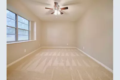 3002 Lamar Circle, El Campo, TX 77437 - Photo 7