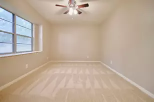 3002 Lamar Cir, El Campo, TX 77437 - Photo 7