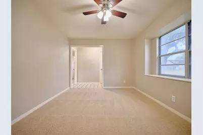 3002 Lamar Circle, El Campo, TX 77437 - Photo 9