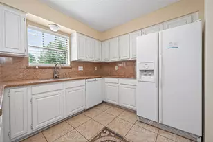 30207 E Geneva Dr, Spring, TX 77386 - Photo 9