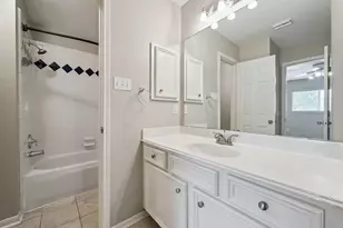 816 Anderson St, Bellaire, TX 77401 - Photo 39