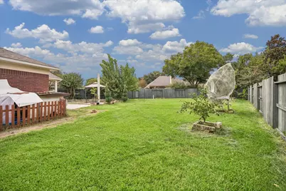9818 Sandtown Circle, Houston, TX 77064 - Photo 21