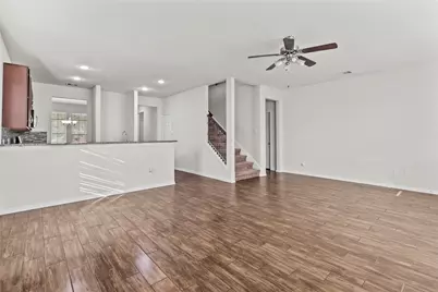 14610 Ruddy Duck Lane, Houston, TX 77049 - Photo 11