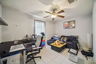 9727 Blankenship Dr, Houston, TX 77080 - Photo 7