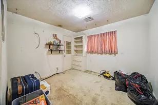 9727 Blankenship Dr, Houston, TX 77080 - Photo 5