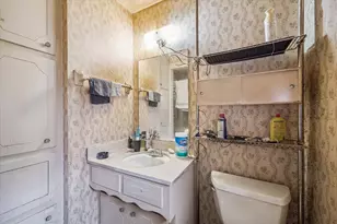 9727 Blankenship Dr, Houston, TX 77080 - Photo 9