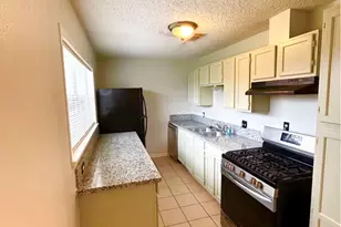 2305 Kingsdale Dr, Deer Park, TX 77536 - Photo 5