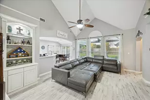 10510 Indian Paintbrush Ln, Houston, TX 77095 - Photo 7