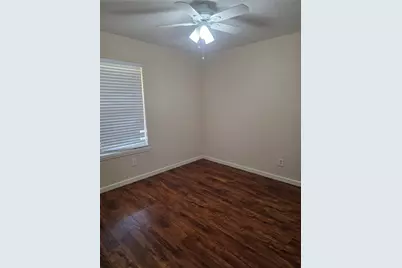 8523 Elmhaven Road, La Porte, TX 77571 - Photo 3