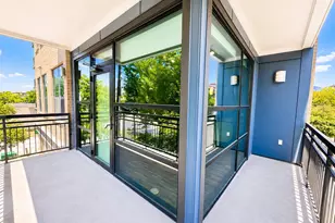 2910 Milam St St, Houston, TX 77006 - Photo 9