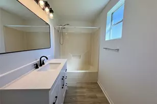 111 4th St, Brazoria, TX 77422 - Photo 15