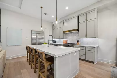 106 Wellington Row Road, Houston, TX 77024 - Photo 9