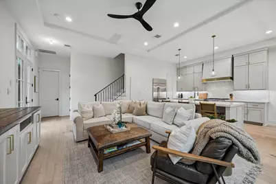 106 Wellington Row Road, Houston, TX 77024 - Photo 3