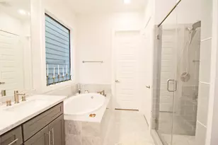 1806 Colonel Forbins Dr, Houston, TX 77043 - Photo 13