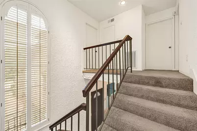425 E Fair Harbor Lane, Houston, TX 77079 - Photo 15