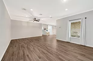 425 E Fair Harbor Ln, Houston, TX 77079 - Photo 27