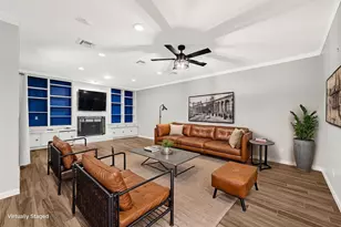 425 E Fair Harbor Ln, Houston, TX 77079 - Photo 3