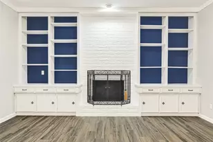 425 E Fair Harbor Ln, Houston, TX 77079 - Photo 5