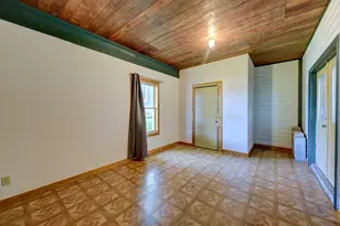 213 N Austin St, Brenham, TX 77833 - Photo 11