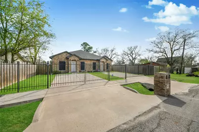 7980 Ethel Street #A/B, Houston, TX 77028 - Photo 3