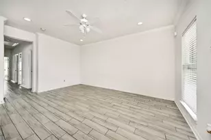 7980 Ethel St, Houston, TX 77028 - Photo 25