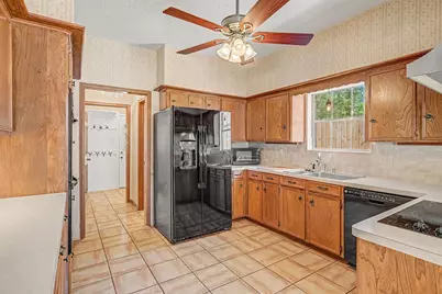 8306 Vintage Creek Drive, Spring, TX 77379 - Photo 15