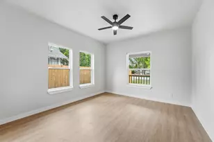 2710 Gano St, Houston, TX 77009 - Photo 9