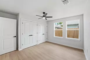 2710 Gano St, Houston, TX 77009 - Photo 17