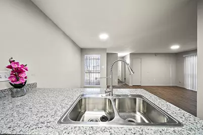 10001 Westpark Drive #75, Houston, TX 77042 - Photo 15