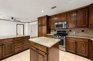 4508 Randwick Dr, Houston, TX 77092 - Photo 9