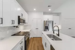810 S Colbert St, Dayton, TX 77535 - Photo 17