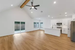 810 S Colbert St, Dayton, TX 77535 - Photo 13