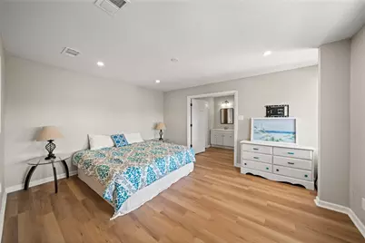 372 Ling Street, Hitchcock, TX 77563 - Photo 17