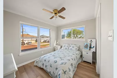 372 Ling Street, Hitchcock, TX 77563 - Photo 21