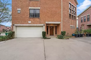 9716 Riddlewood Ln, Houston, TX 77025 - Photo 1