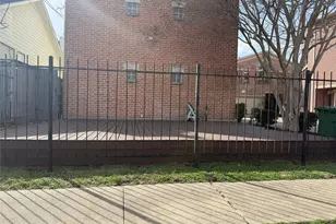 9716 Riddlewood Ln, Houston, TX 77025 - Photo 23