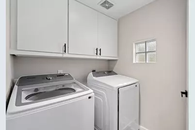 9716 Riddlewood Lane, Houston, TX 77025 - Photo 11