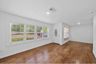 1614 Palmwood Drive, Pasadena, TX 77502 - Photo 9