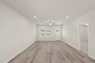 440 Long Br Dr, Dayton, TX 77535 - Photo 13