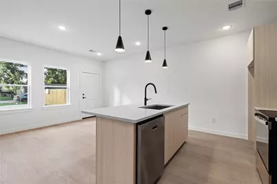 1031 North Lane, Houston, TX 77088 - Photo 7