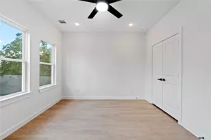 1031 North Ln, Houston, TX 77088 - Photo 15