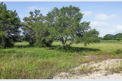 109 Compound Lane, Round Top, TX 78954 - Photo 11