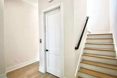 5823 Winsome Lane, Houston, TX 77057 - Photo 29